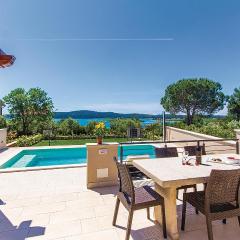 Two-Bedroom Holiday Home In Pomer