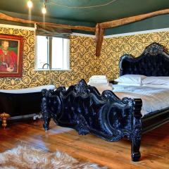 Huge & Deluxe 600 Year Old Essex Manor House