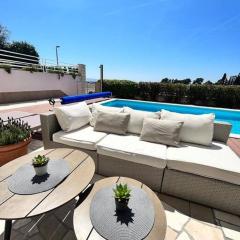 BLUE apartment with shared pool