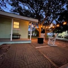 Mint Mermaid/walk 2 beach/pets ok/Golf Cart option