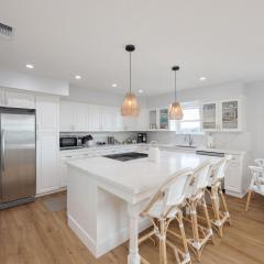 Bright and airy beach vacation spot- perfect for families and ocean views