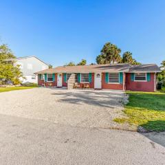 Holmes Beach Bungalow - B