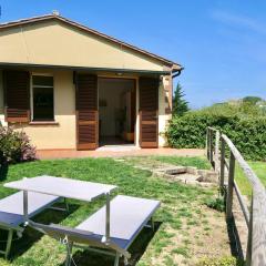 Chalet Elena in Montescudaio, ground floor with fenced garden