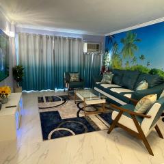 Amazing waikiki Beach condo 2Bed2Bath+free Parking