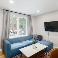 2BR in Heart of Queen Village - walk to everything!