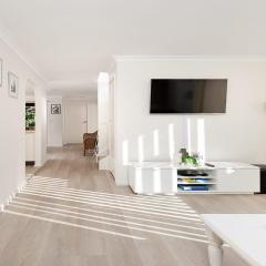 Bombora Walking Distance to Fingal Beach- Farm Rd, Fingal Bay