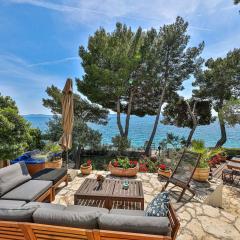 Luxury villa - by the sea, summer kitchen, hot tub, SUP, boat, 5 rooms, wifi, parking - Trogir