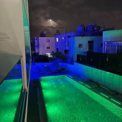Sunny Blue Hotel