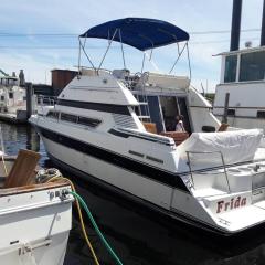 Yacht Stay Providence Marina