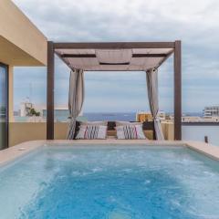 Unique penthouse with private pool & sea view