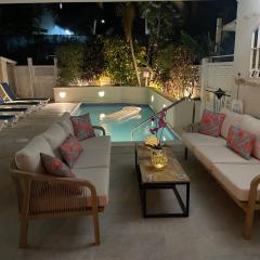 Nanpa, Luxury Family Three Bed Villa, St James West coast, Private pool