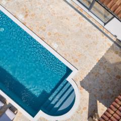 Wonderful Holiday House Bruno with heated pool