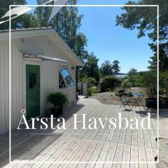 Unique Getaway, Modern Cottage and Glamping in Årsta Havsbad Stockholm, Sweden