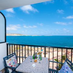 Islet Promenade Seafront 1 Bedroom Apartment with 2 seaview balconies by Getawaysmalta