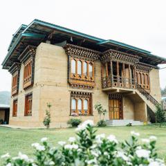Spirit Village Lodge