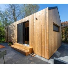 Tiny house on the edge of the forest in Zoutelande