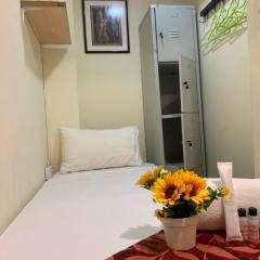 Single or Twin No Window Room With Sharing Bathroom and Toilet in Sandpiper Hotel