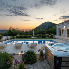 Villa Nebesi with pool and jacuzzi