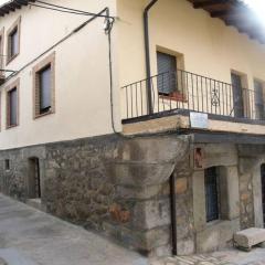 El Elaboratorio - casa Rural del siglo XVIII con piscina