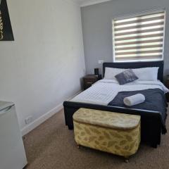 Spacious Luxurious Serviced Accomodation