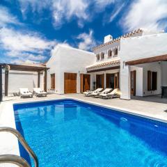 Three Bedroom Luxury Villa El Valle Golf Resort