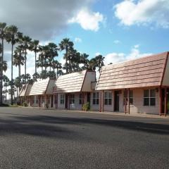 Victoria Palms Inn and Suites