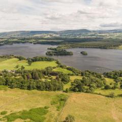 The Old Barn - cottage with spectacular lake view