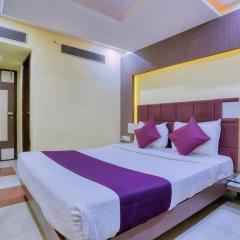 CherryStay Amrit Residency