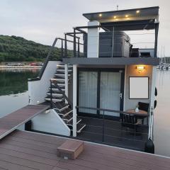 Floating House SENA