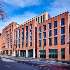 For Students Only Ensuite Bedrooms with Shared Kitchen at York House in Nottingham