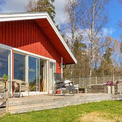 Lovely Home In Taberg With Kitchen