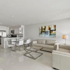 Ocean Breeze Retreat 2bed 2bath, Heated Pool!