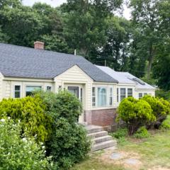 Garden Cottage By The Sea