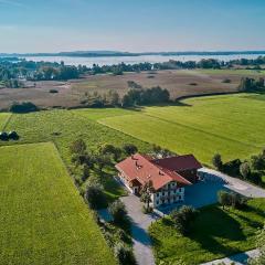 Farmhouse 1604