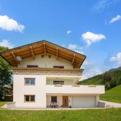 Beautiful apartment in Hart im Zillertal with mountain view