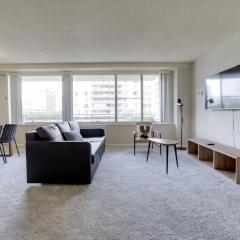 Exclusive condo at Crystal City With Gym