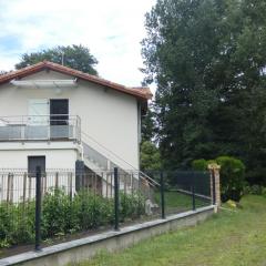 La maison de mon grand-pere, appt cote jardin