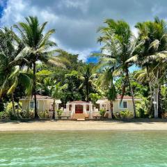 Las Casitas of Villa Paraiso / Beachfront & Pool