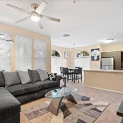 Lovely & coxy 2BR/2BA! 5MIN to Disney!
