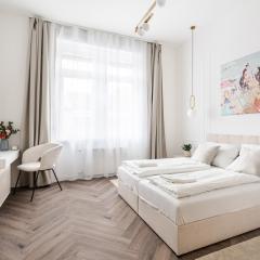 E13 - Grand Boulevard Heritage Suite - Best Location by BQA