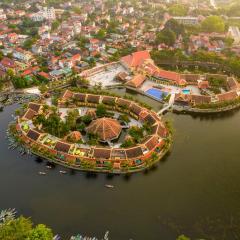 Emeralda Resort Tam Cốc