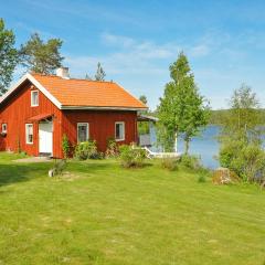 Cozy Home In motfors With Lake View