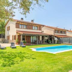 Casa Valdizarbe, espaciosa casa rural próxima a Pamplona