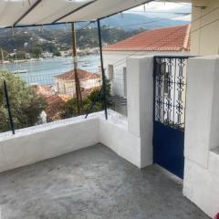 Aggeliki Homes paradosiako nisiotiko