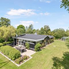 Unique Holiday Home In Quiet Surroundings