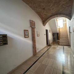 Casa Susanna - delizioso piano terra, centralissimo, superservito, tranquillo, appena fuori ZTL parcheggio libero