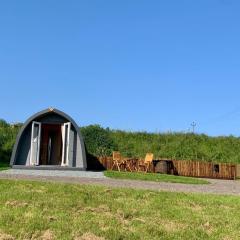 Waterpump Pod for 2 adults with ensuite in the Suffolk Countryside
