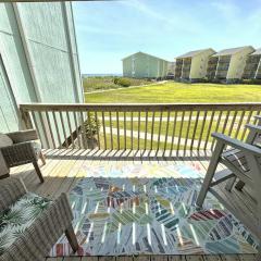 Ocean View & Easy Beach Access!