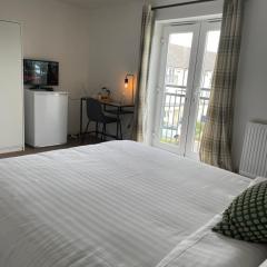 Luxury Rooms In Furnished Guests-Only House Free WiFi West Thurrock