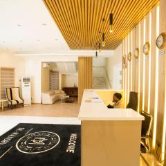 DE MANCHY HOTELS & SUITES